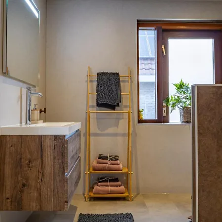 Apartment De Bollenkamer *